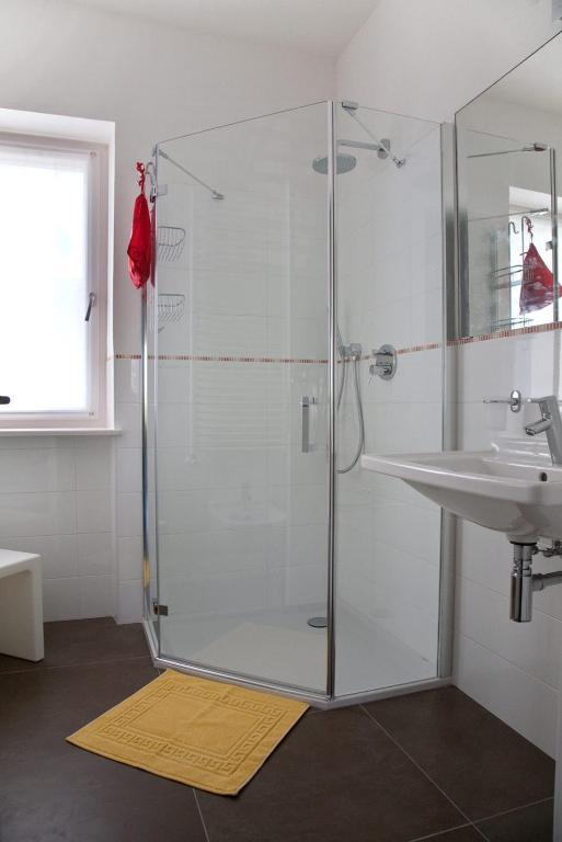 Casa Rosa Dei Venti Apartment Torbole Sul Garda Bilik gambar