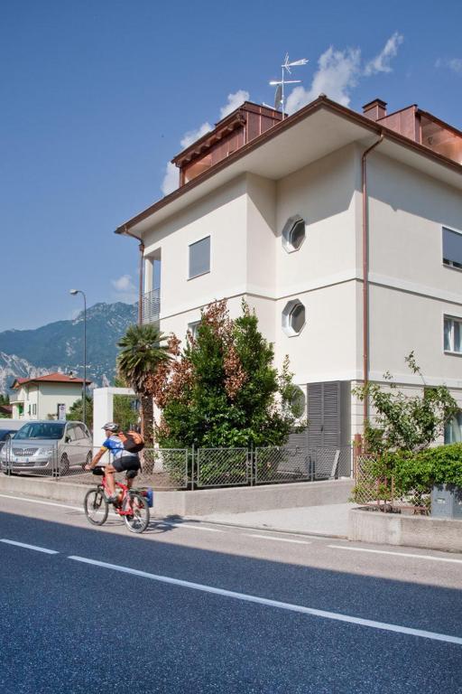 Casa Rosa Dei Venti Apartment Torbole Sul Garda Luaran gambar
